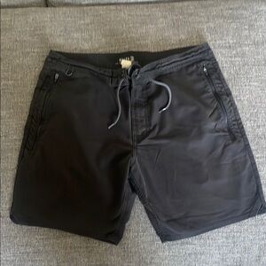 ROARK men’s shorts sz33